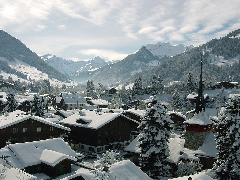 Vue de Gstaad en hiver