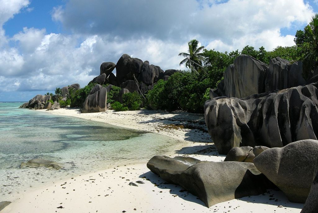 Plage dAnse Source dargent La Digue