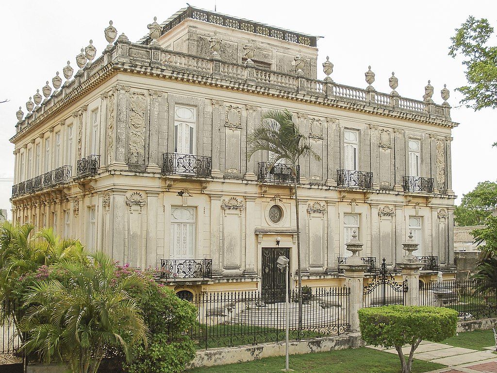 One of Meridas twin mansions Las Casas Gemelas