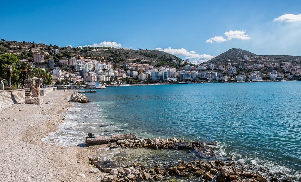Vue de Sarandë Épire albanaise