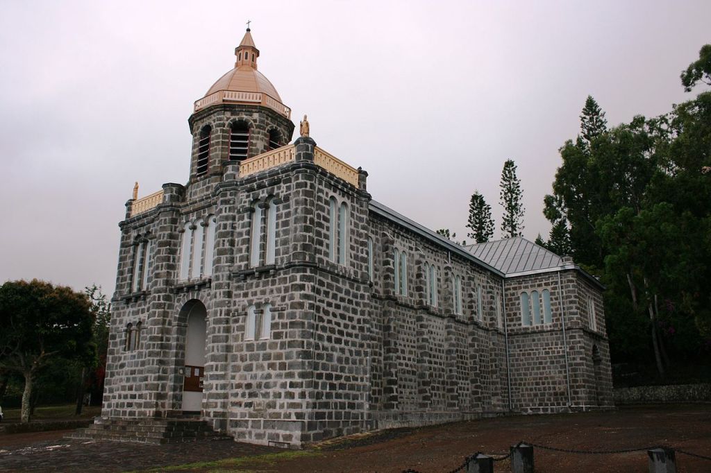 Façade de léglise du SacréCœur à SaintLeu de La Réunion