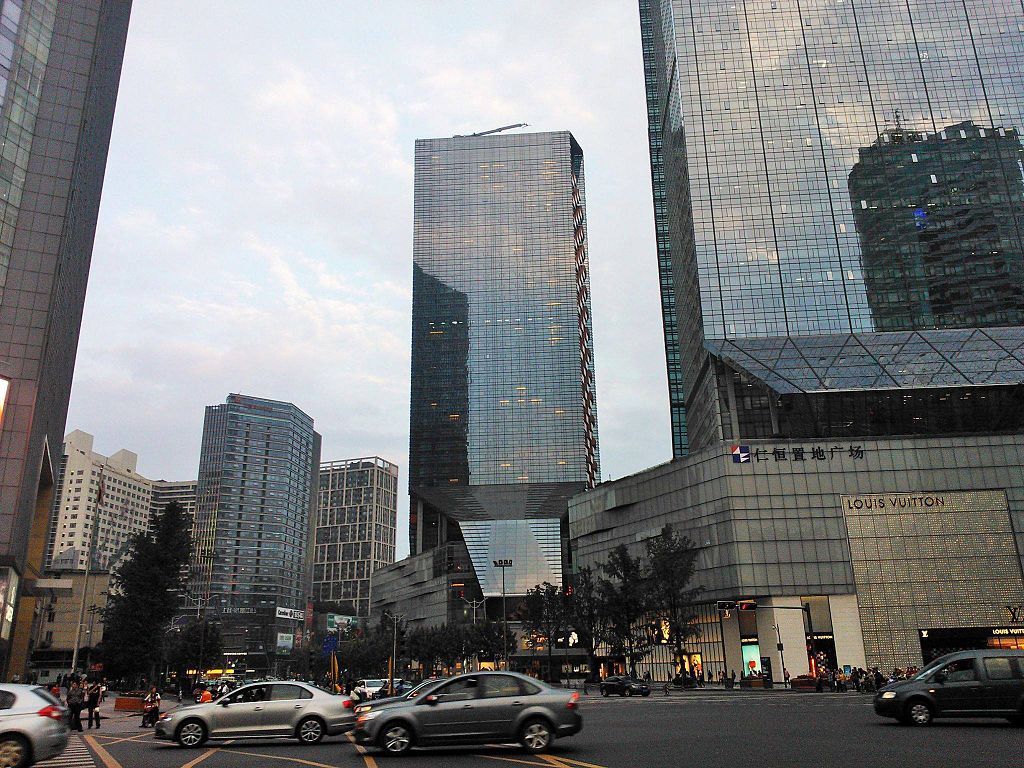 Intersection Hongzhaobi  South Renmin Road Chengdu