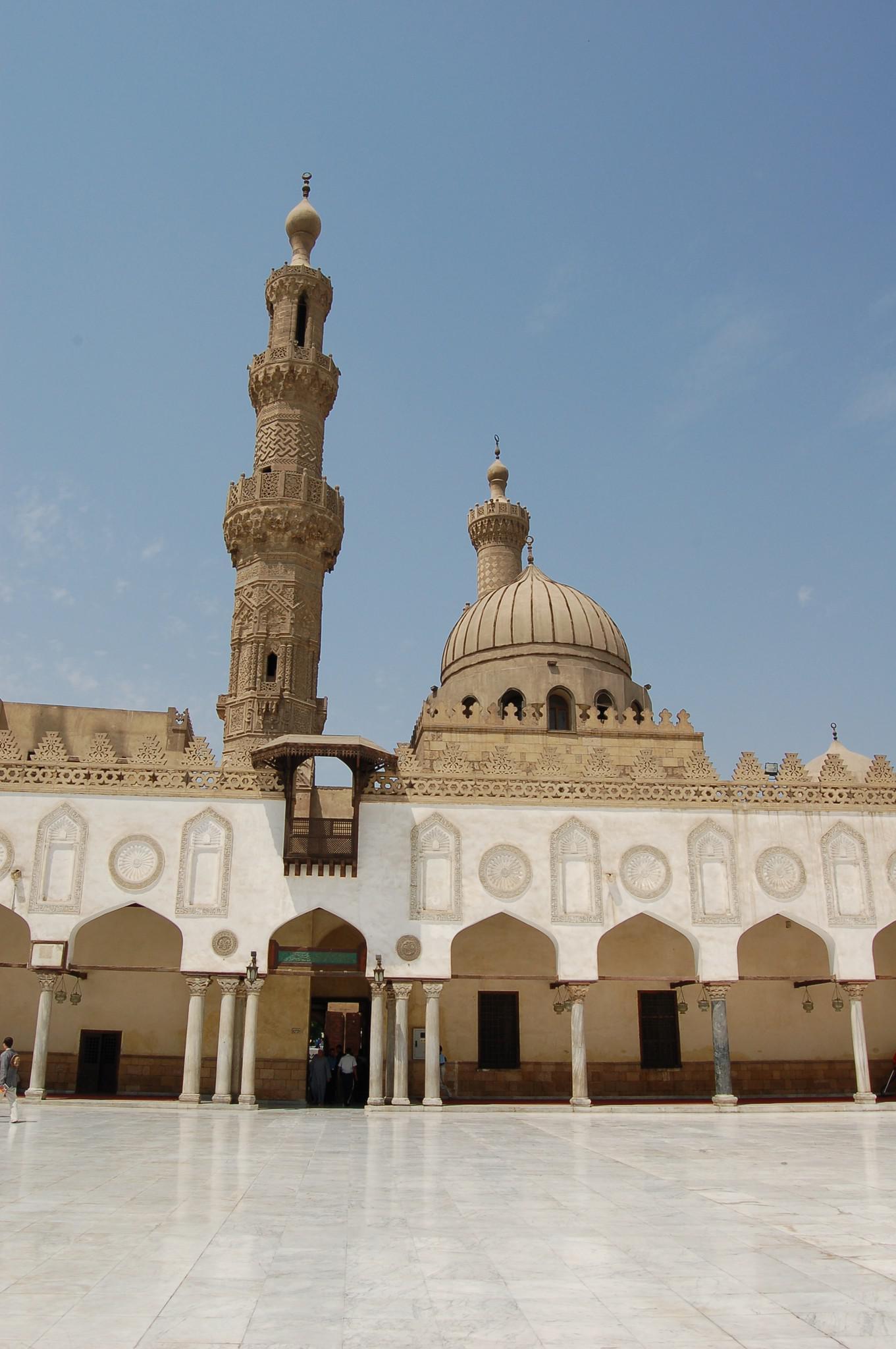 Le Caire