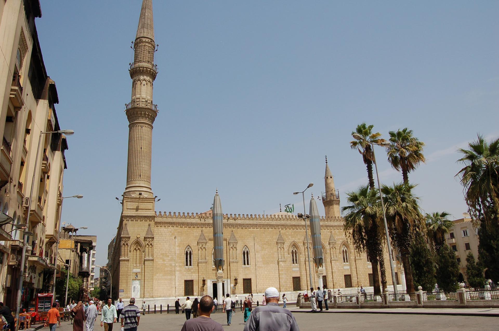 Le Caire