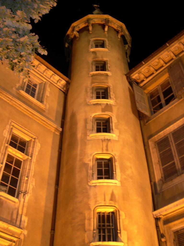 Lyon