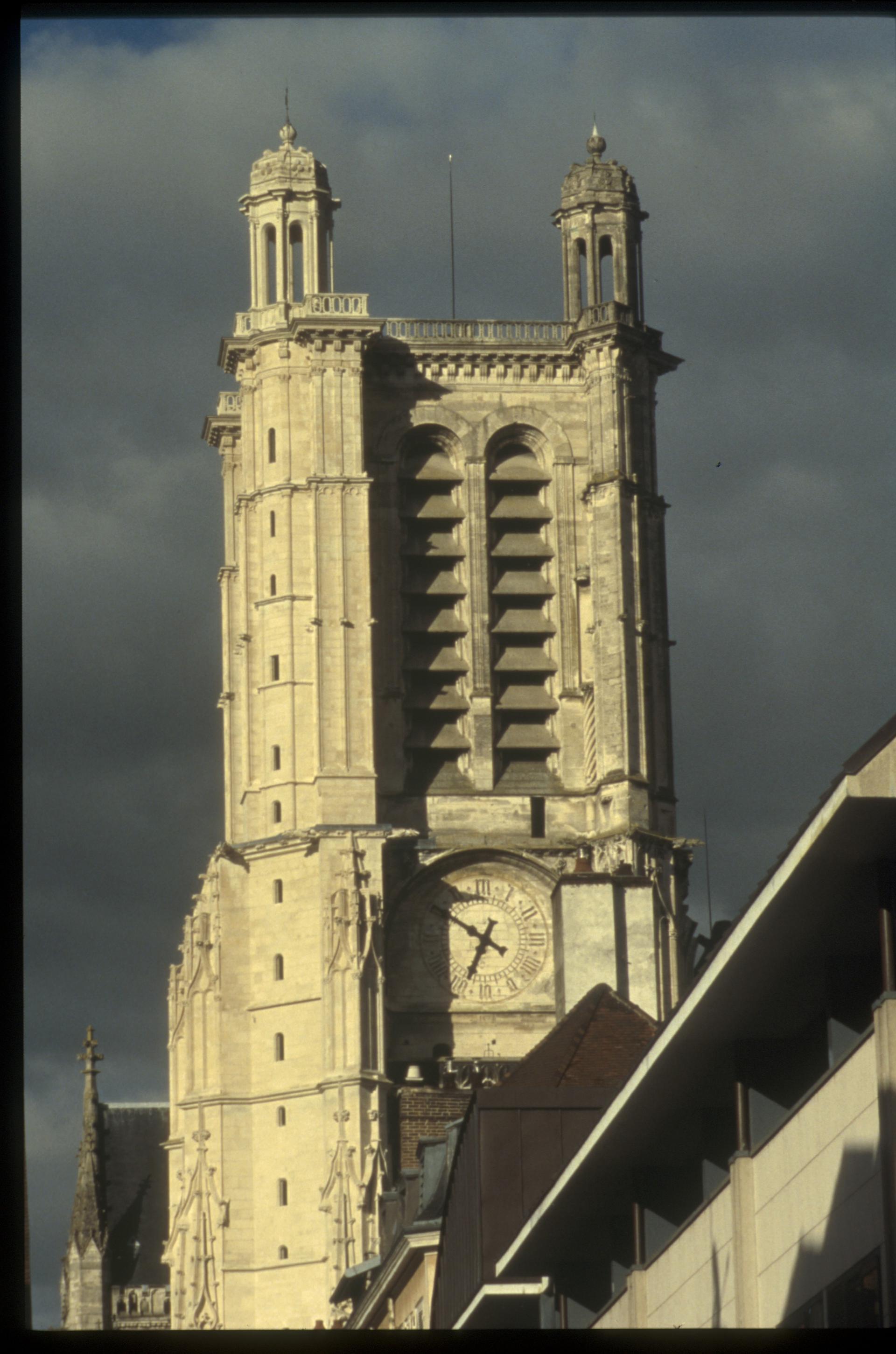 Troyes