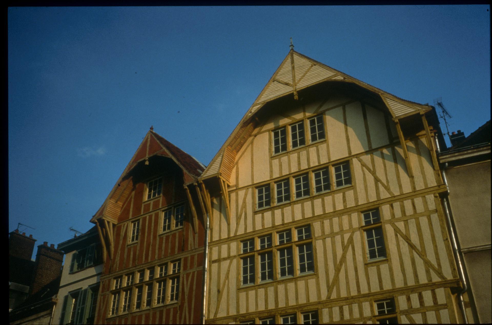 Troyes