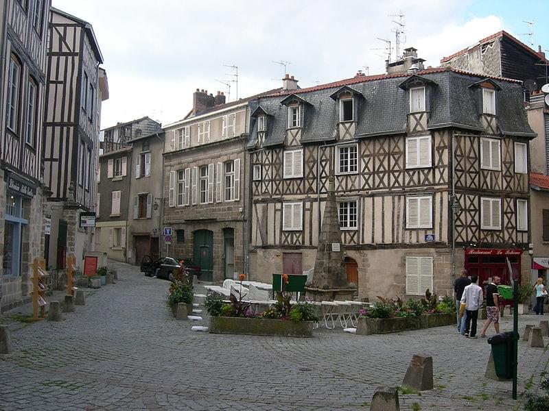 Place de la fontaine des barres