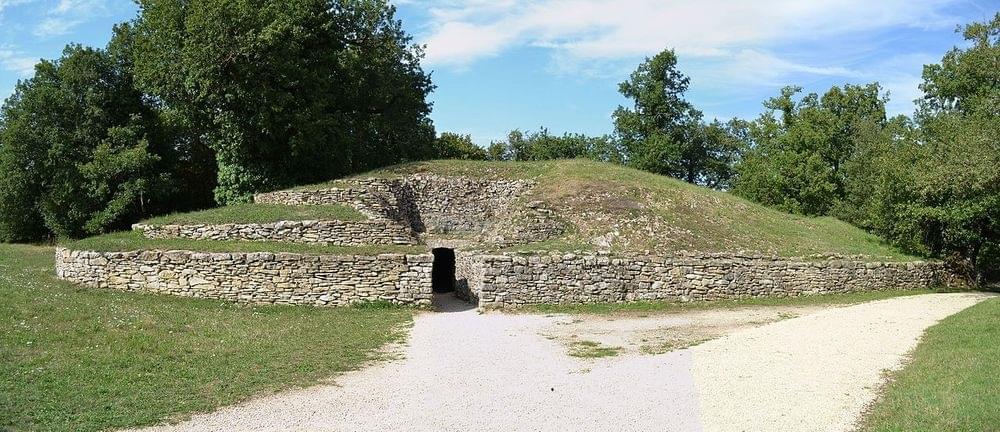 MusÃe des Tumulus de Bougon