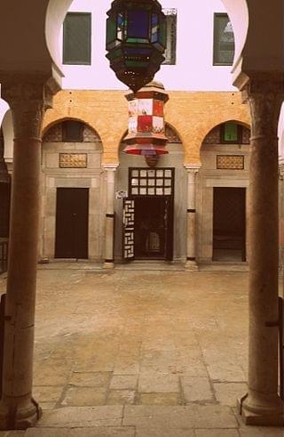 Tourbet Aziza Othmana
