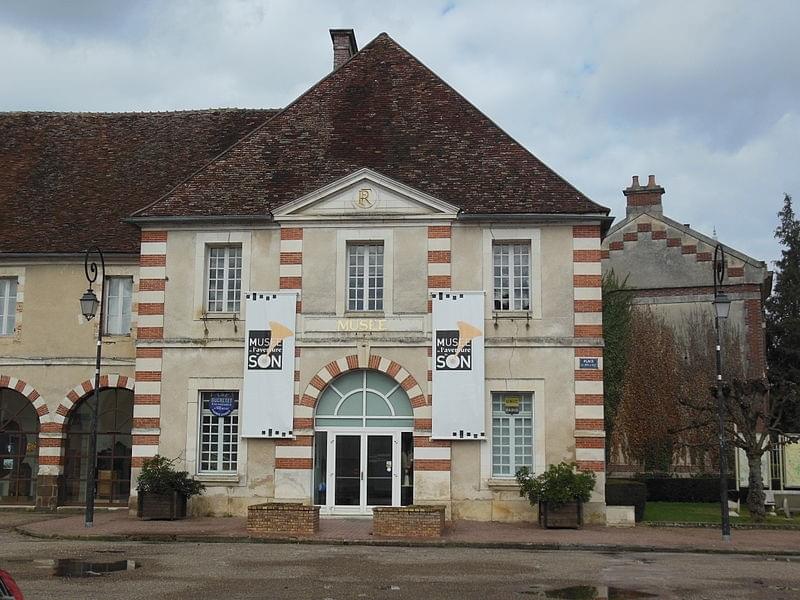 MusÃe de lAventure du son de SaintFargeau