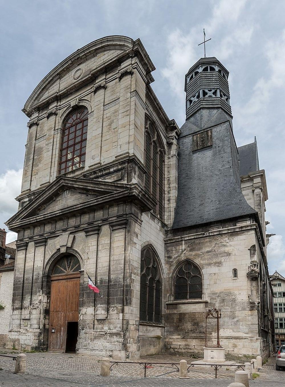Eglise SaintPantalÃon