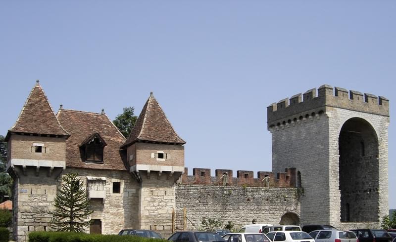 Barbacane et Tour SaintJean