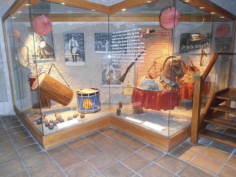 MusÃ©e des Arts et Traditions populaires de moyenne Provence