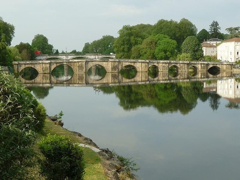 Le Pont de Confolens