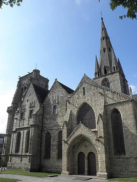 Basilique SaintSauveur NDdeBonSecours