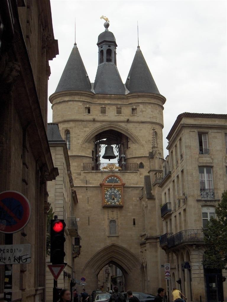 Porte de la Grosse Cloche