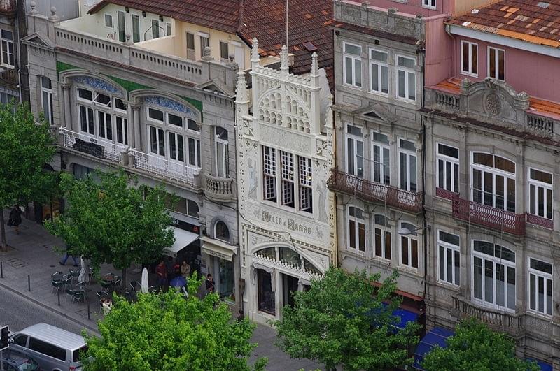 Rua das Carmelitas