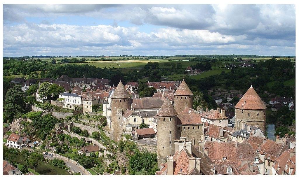 Village de SemurenAuxois