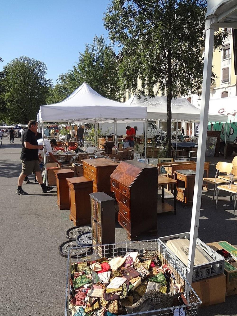 MarchÃ aux puces