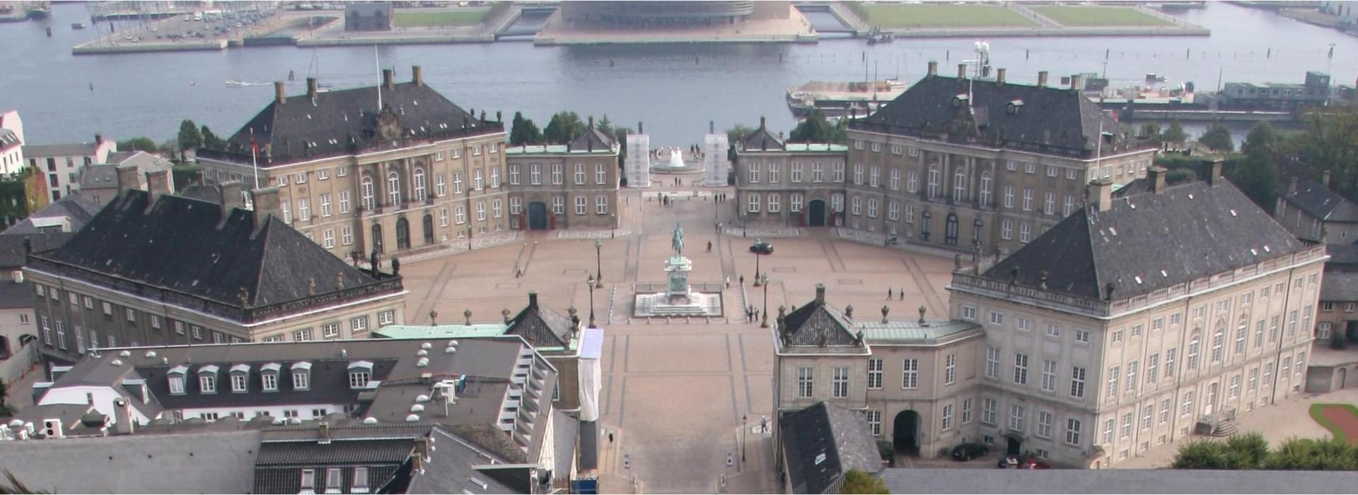 Les palais dAmalienborg  Copenhague