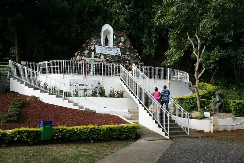 Vierge noire de la riviÃre des pluies