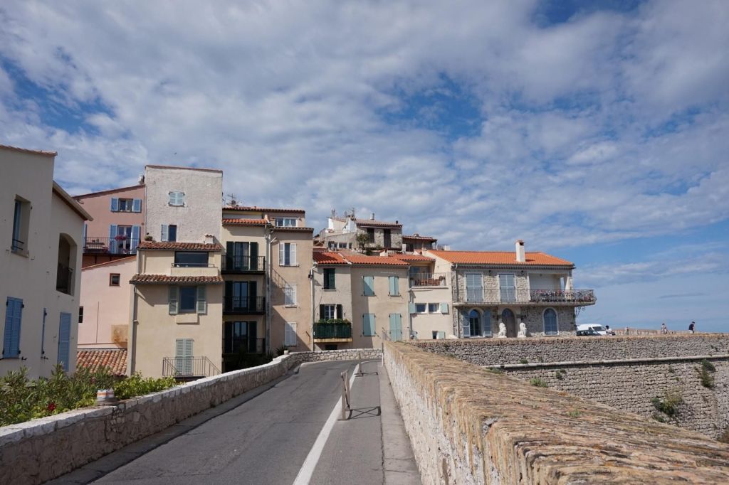 Promenade Amiralde Grasse