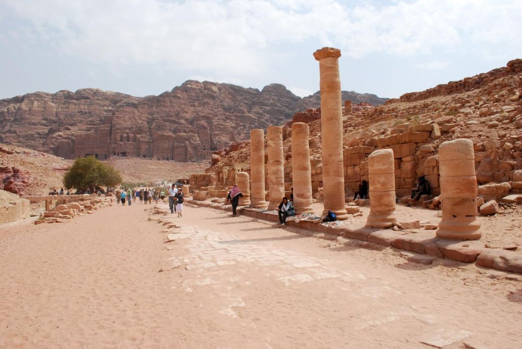 Lallée des colonnes  Pétra