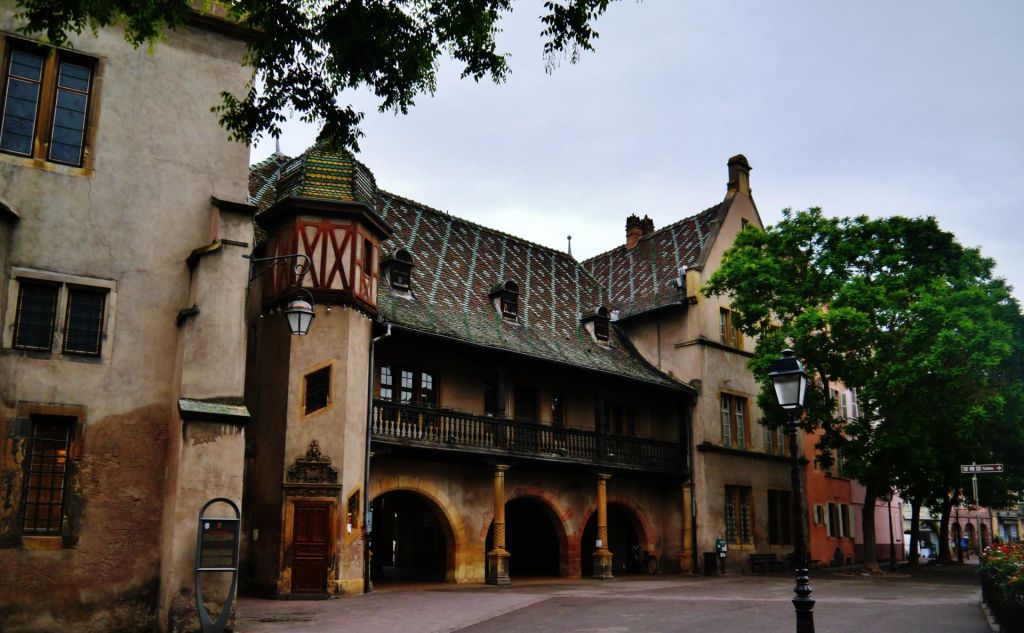 Koifhus et la place de lAncienne Douane  Colmar