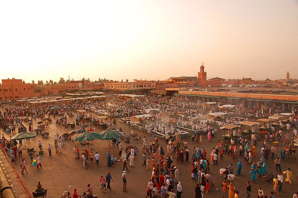 Maroc Marrakech JemaaelFna Luc Viatour La Place Djema El Fna