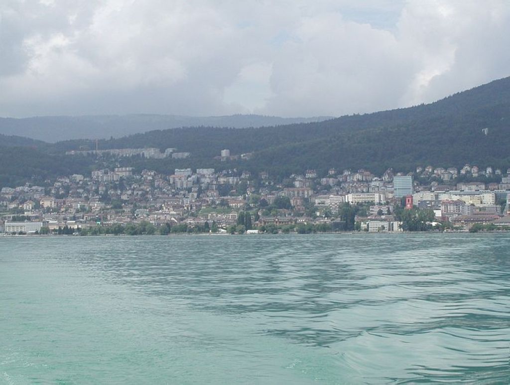 Neuchâtel NE Suisse Vue du lac Lac De Neuchâtel