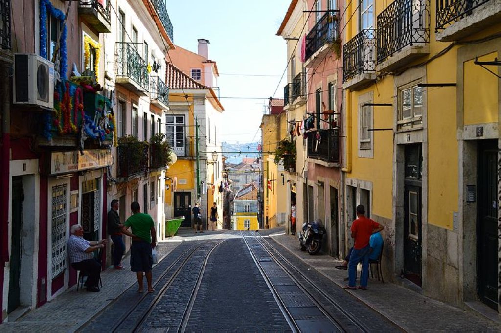 Bairro Alto Les Quartiers Historiques Alfama Barrio Alto Le Chiado