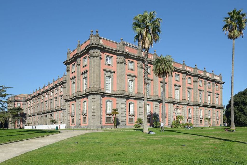 Vue du Musée Capodimonte de Naples Museo E Galleria Di Capodimonte