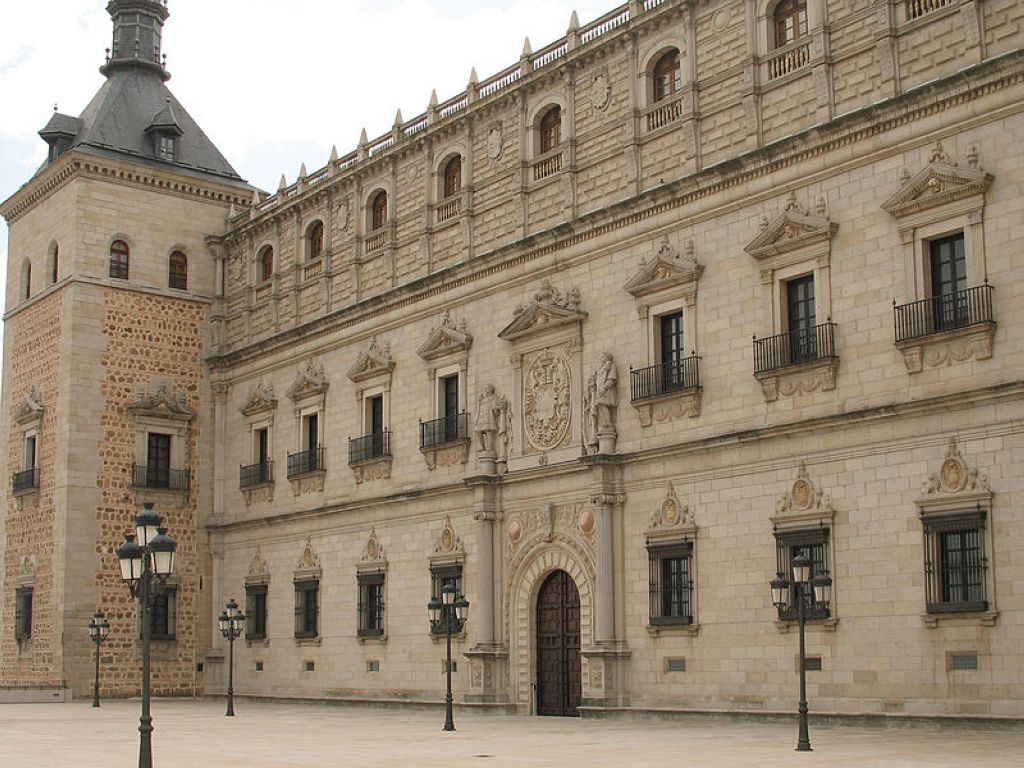 Facade of Covarrubias of the Alcazar of Toledo Alcazar De Tolède