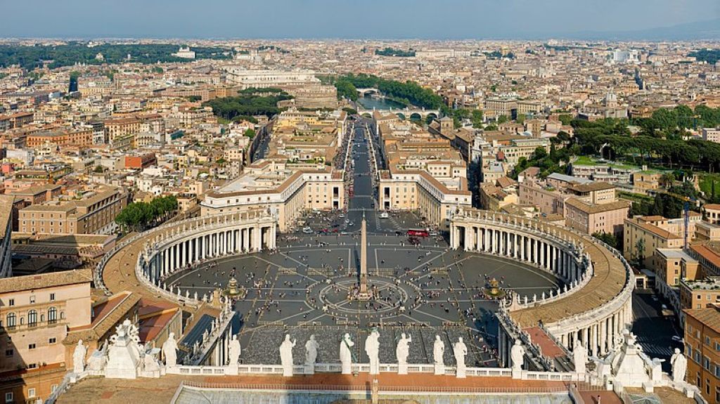 St Peters Square Vatican City SaintPierre San Pietro In Vaticano