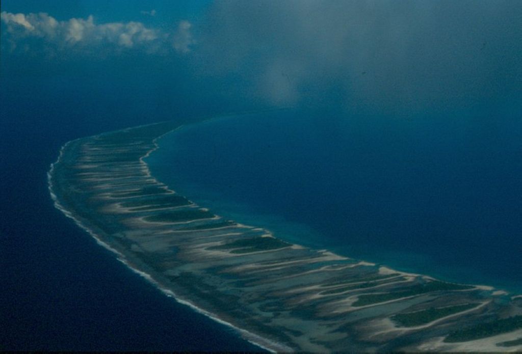 Partie ouest de la couronne de latoll Rangiroa Polynésie Française Recifs Polynésiens