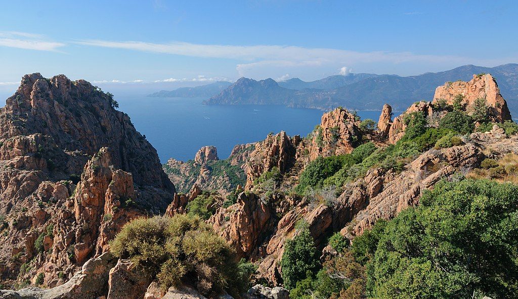 Vue d'ensemble des calanques de Piana. Calanques De Piana