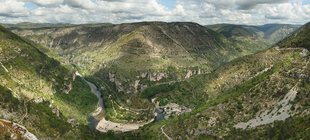 Les gorges aux alentours de SaintChélyduTarn Gorges Du Tarn