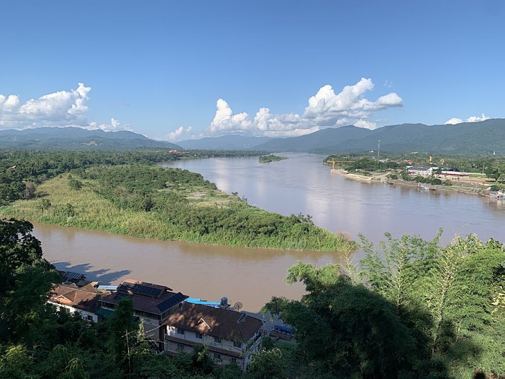 Golden Triangle viewpoint at Wat Phra That Doi Pu Khao Triangle Dor