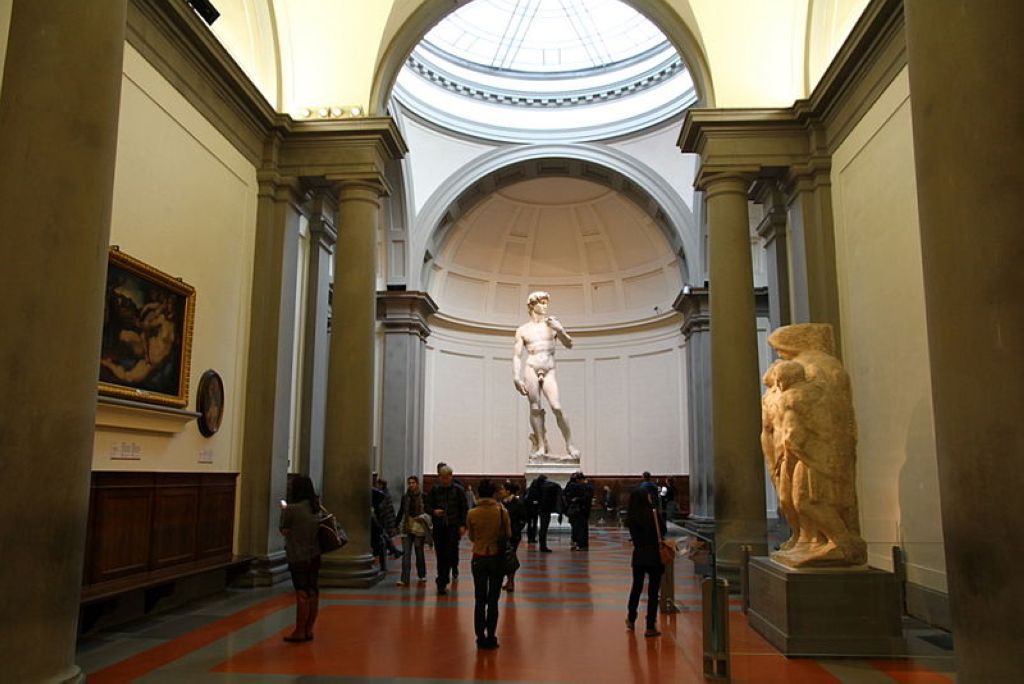 David by Michelangelo in The Gallery of the Accademia di Belle Arti Galleria Della Accademia