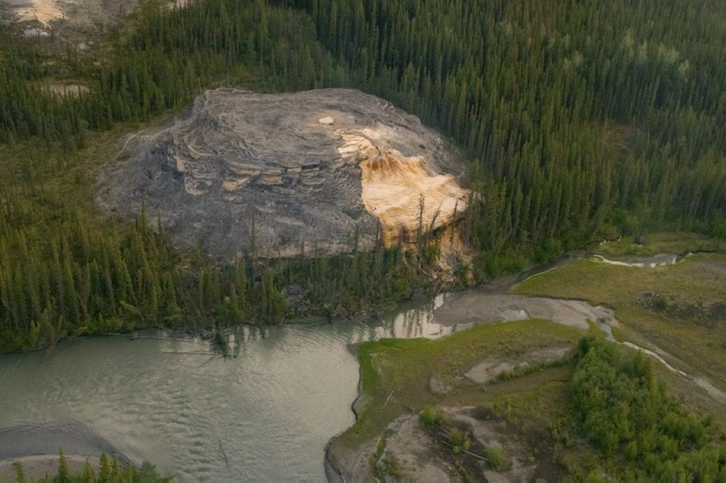 Tufa in Nahanni National Park Reserve Canada Parc National Nahanni