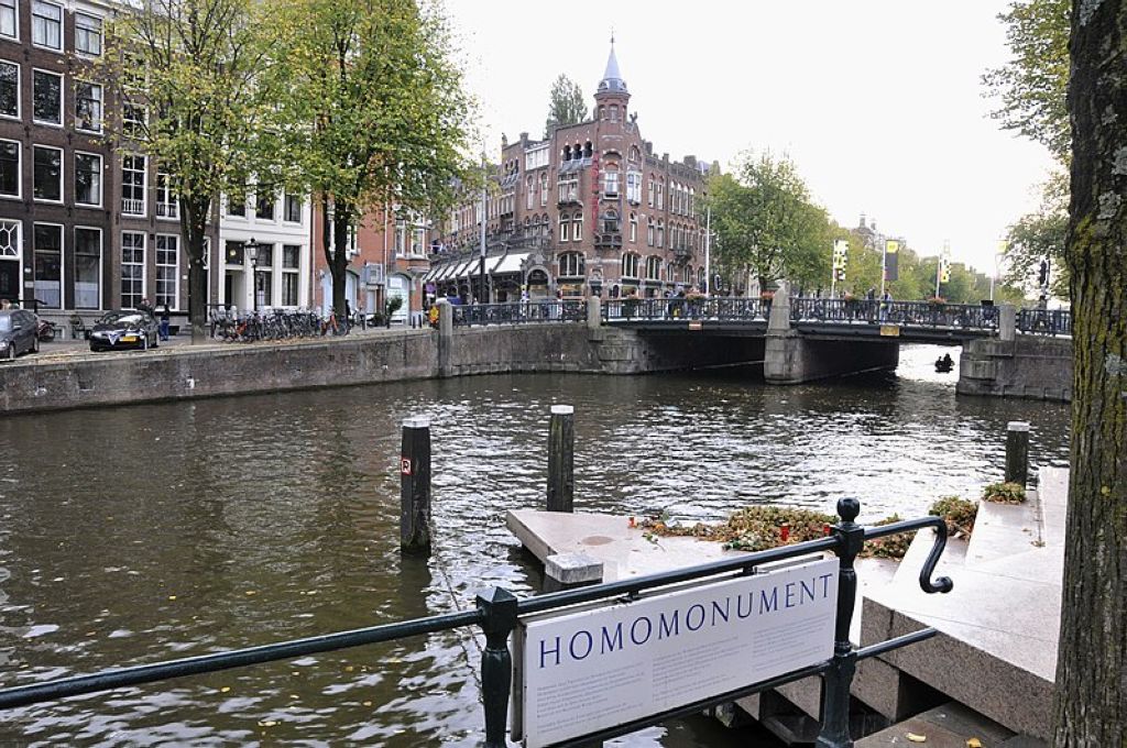 Amsterdam Homomonument Amsterdam  Lieux Gays