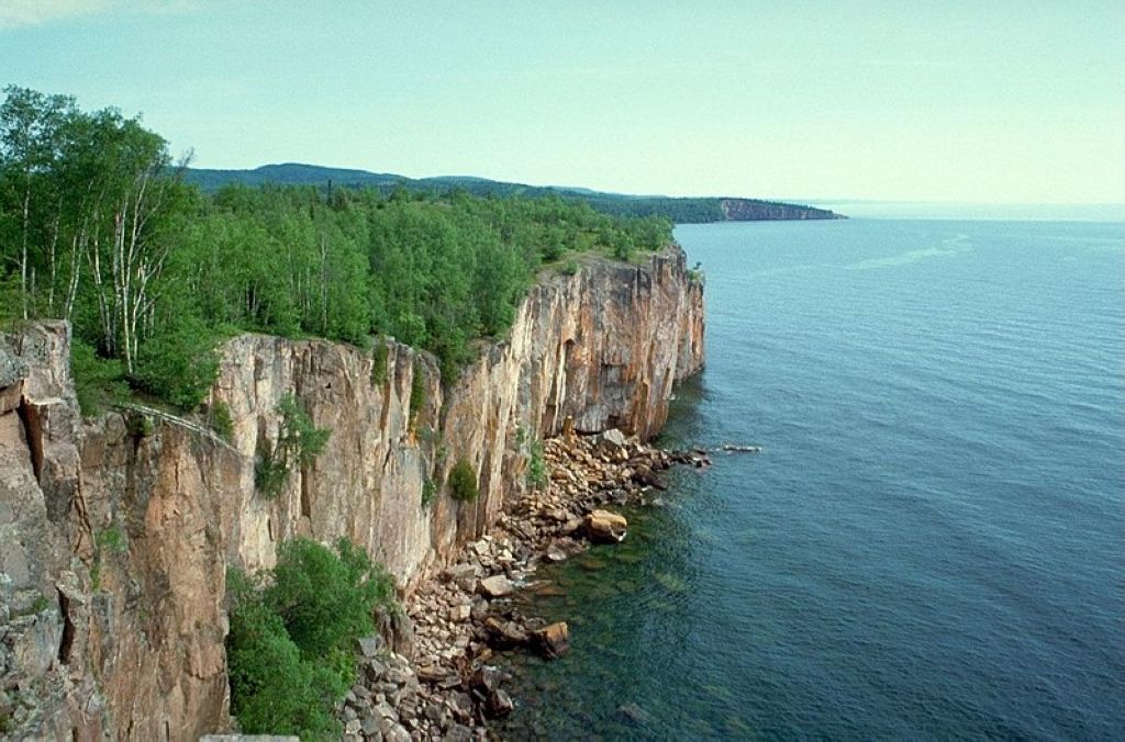 Lake Superior North Shore Les Grands Lacs