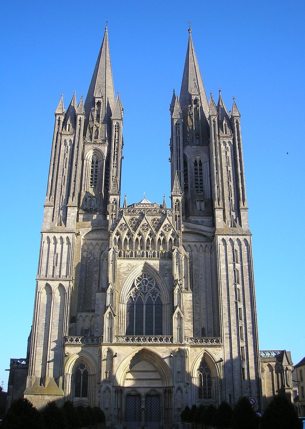 Coutances Normandie France La façade de la cathédrale NotreDame Coutances