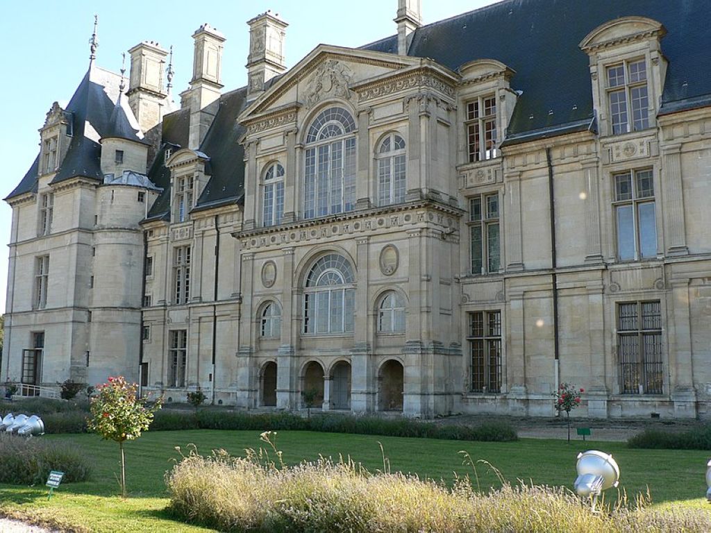 Façade septentrionale du Château dEcouen dans le Val dOise Ecouen