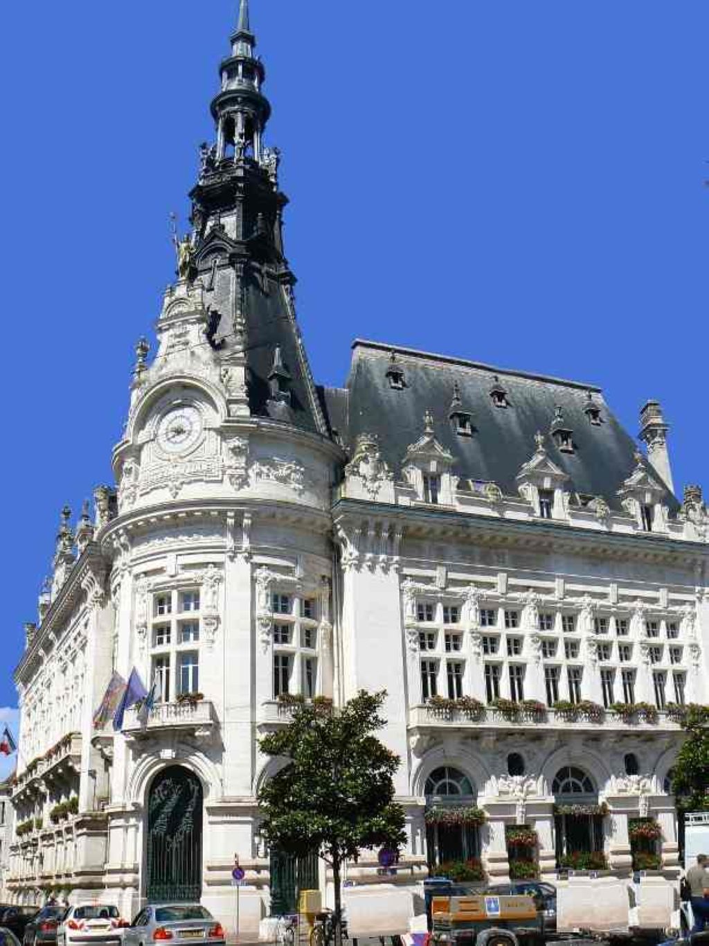 Sens Hotel de ville Sens