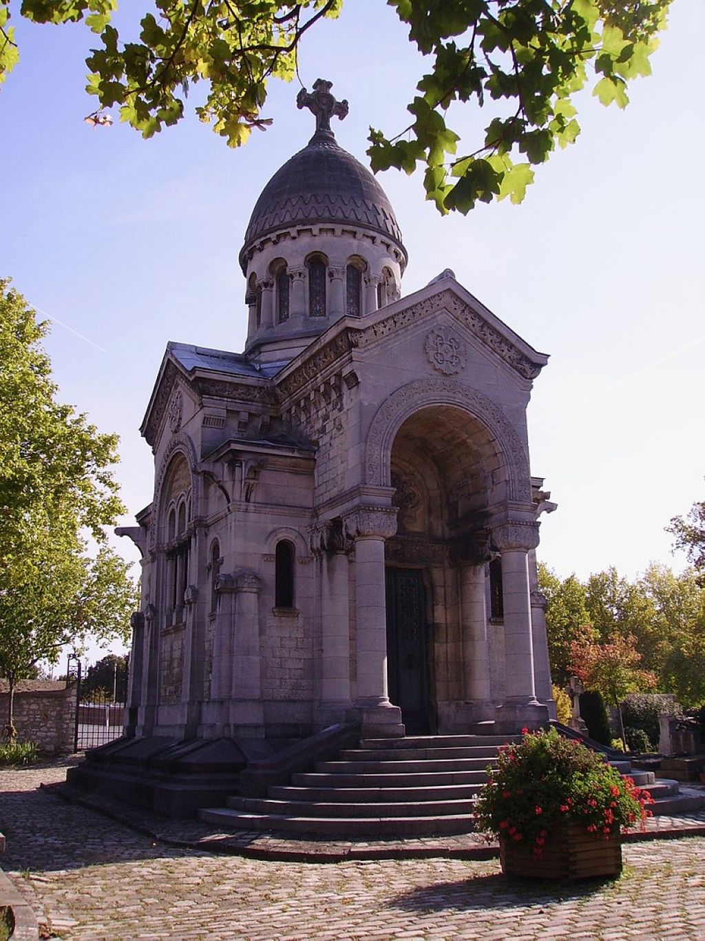 Chapelle funéraire de Jules Hunebelle Clamart