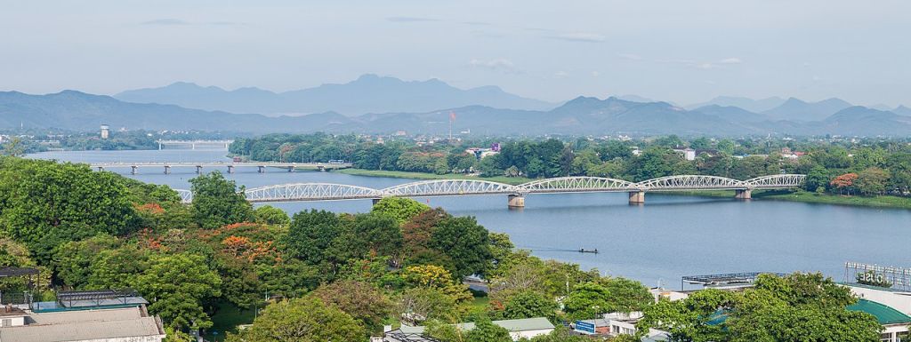 Tràng Tiền bridge on Perfume River Hue