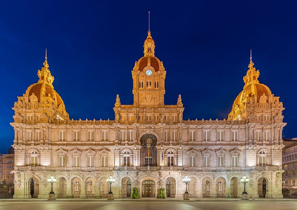 Façade du palais Maria Pita hôtel de ville de La Corogne en Galice Espagne LaCorogne