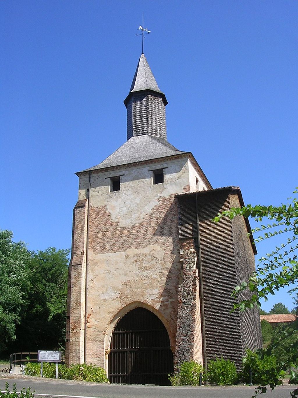 Clocher porche de lancienne église SainteMarie de Mimizan Mimizan